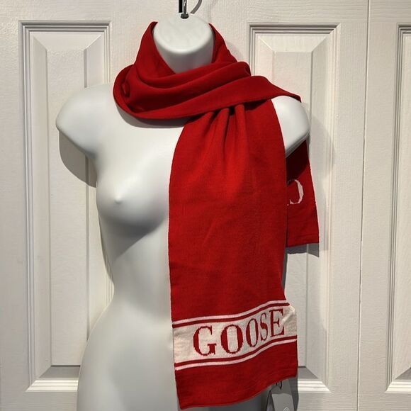 Canada Goose Unisex Red Merino Wool Logo Scarf NWT - Picture 4 of 8